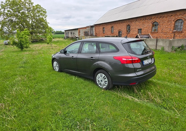 Ford Focus cena 39975 przebieg: 162200, rok produkcji 2018 z Wrocław małe 79